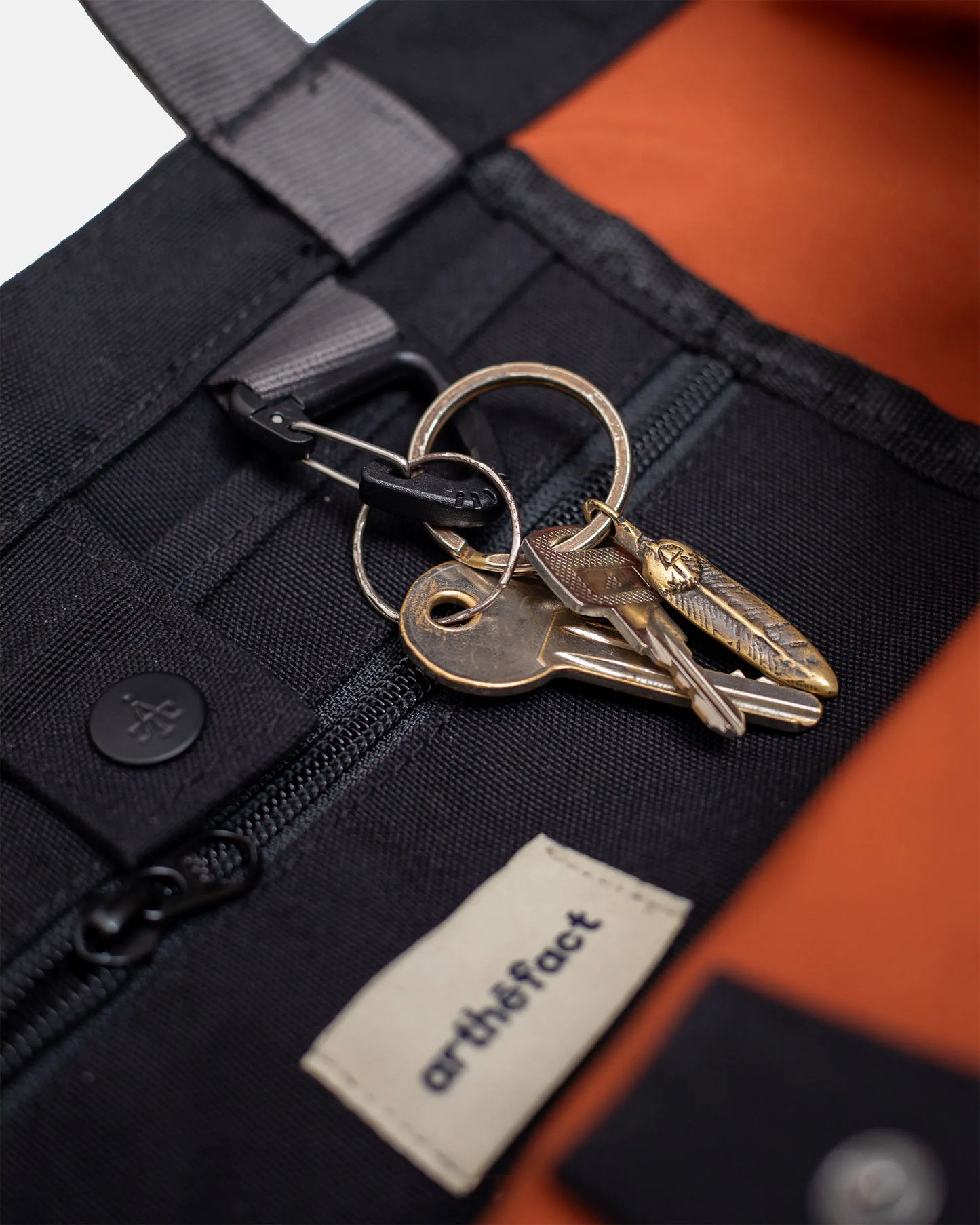 SABA Sling Bag - BLACK