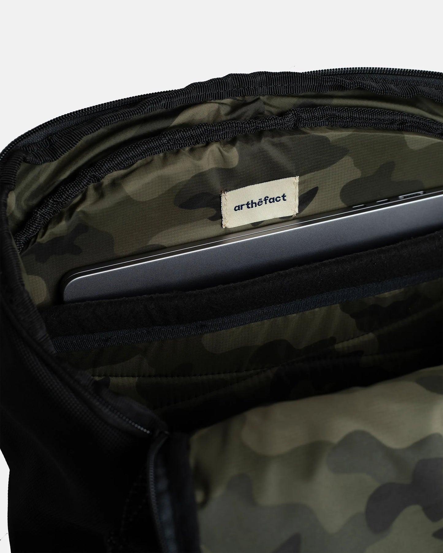 SAKRA Daypack - BLACK