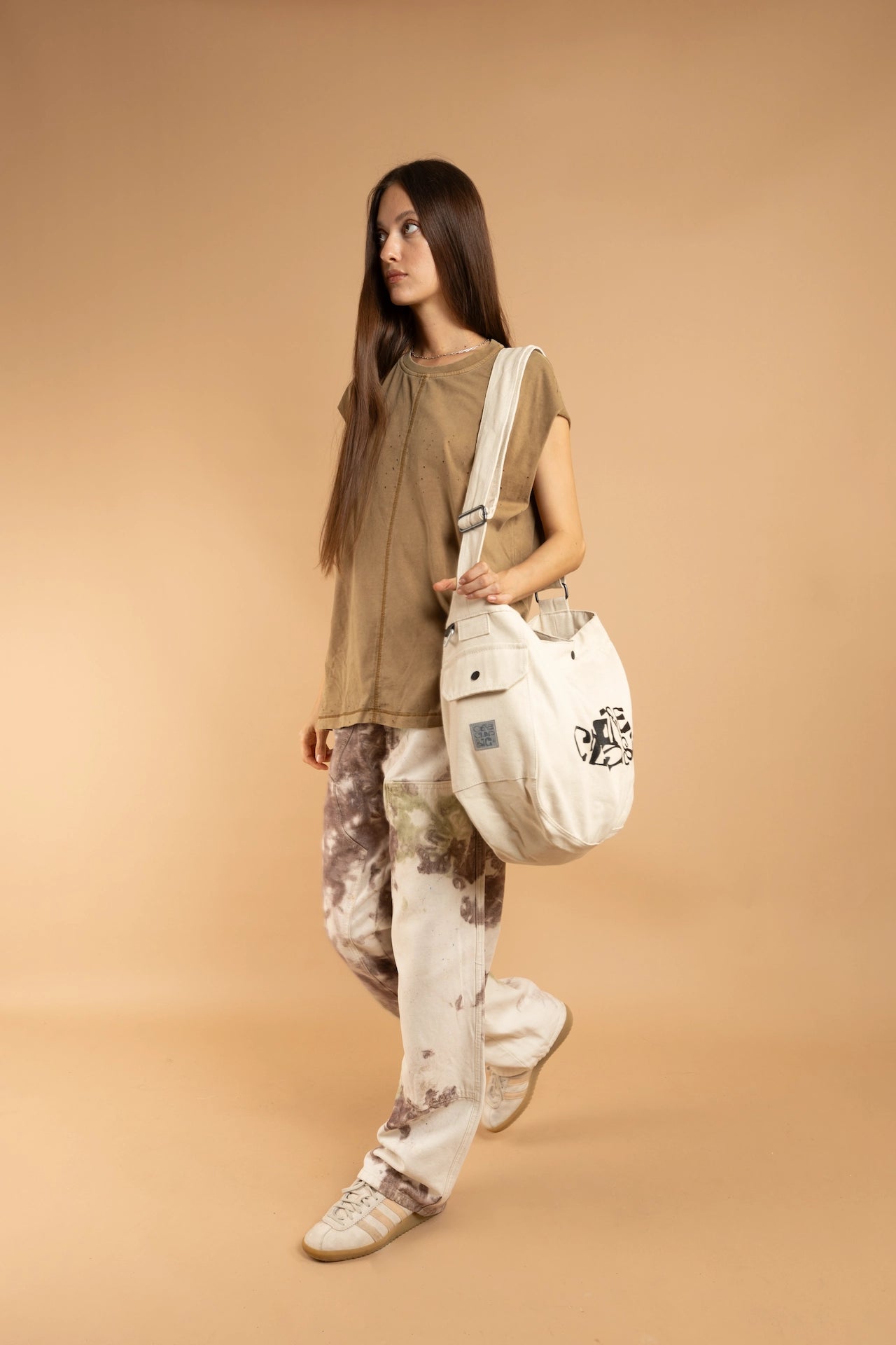 GATI Newspaper Bag - OFF WHITE