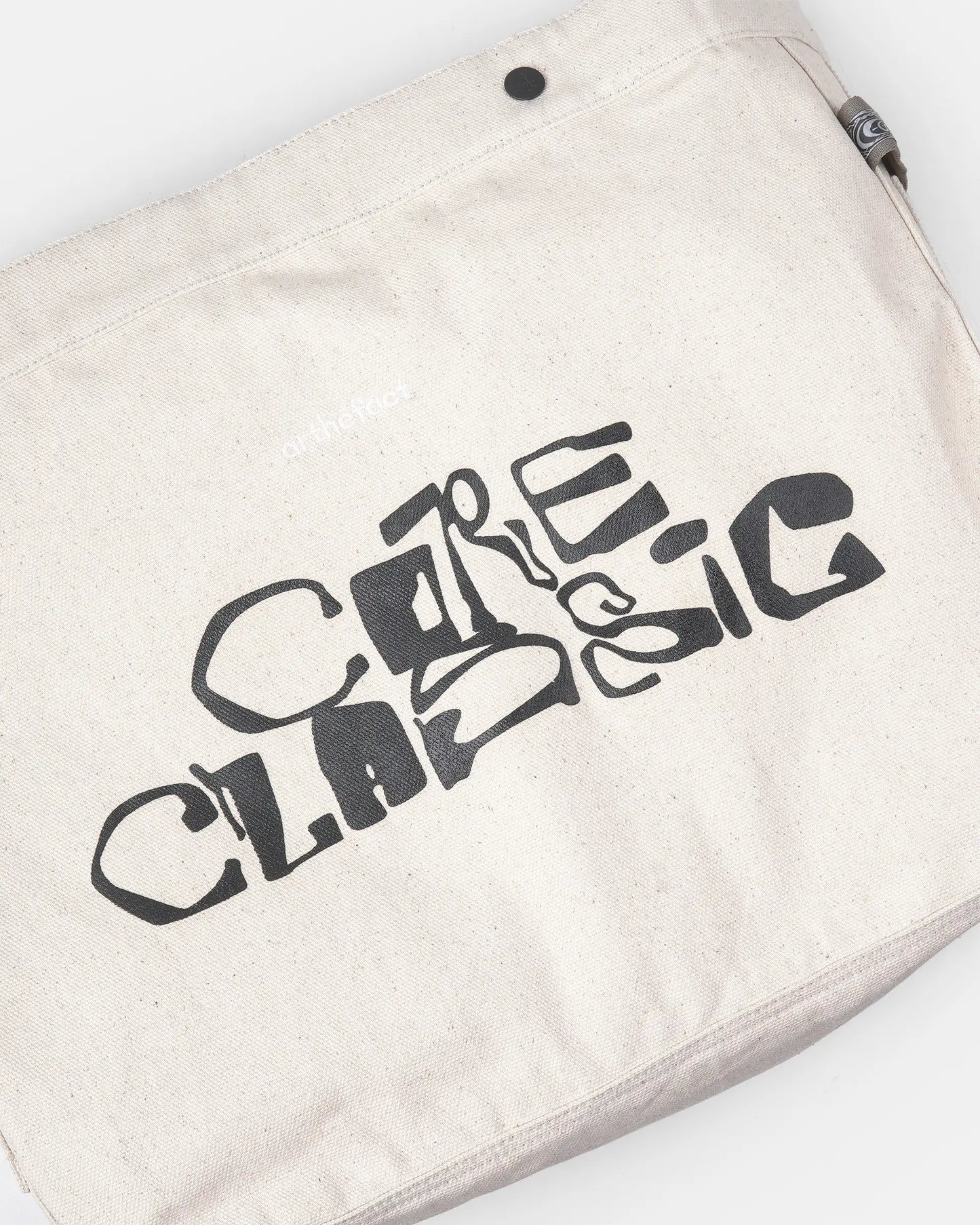 GATI Newspaper Bag - OFF WHITE