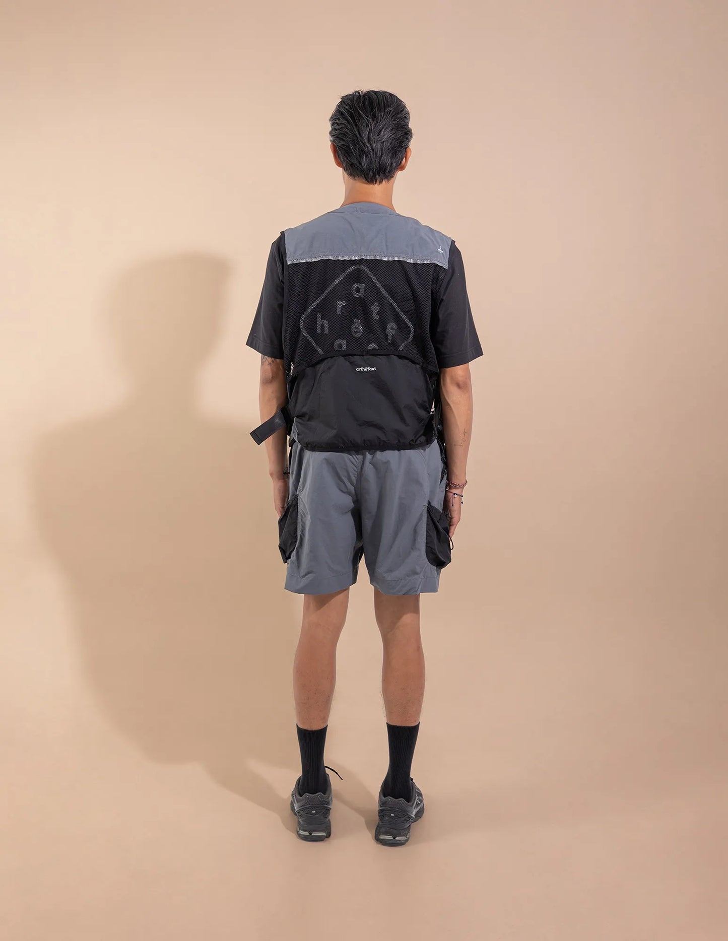 HOTE Utility Vest - GRAPHITE