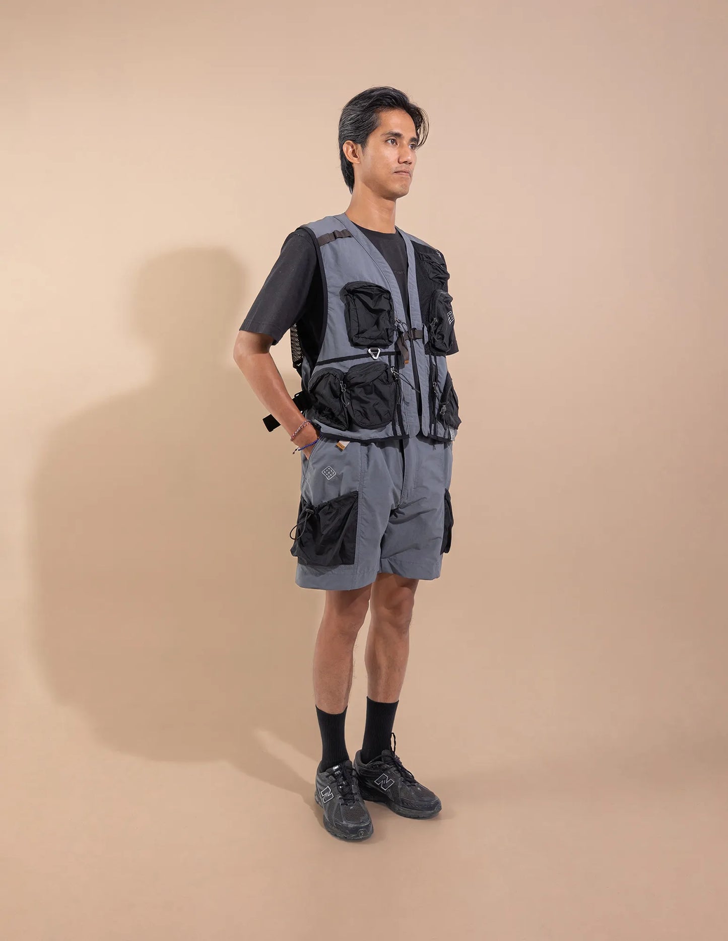 HOTE Utility Vest - GRAPHITE