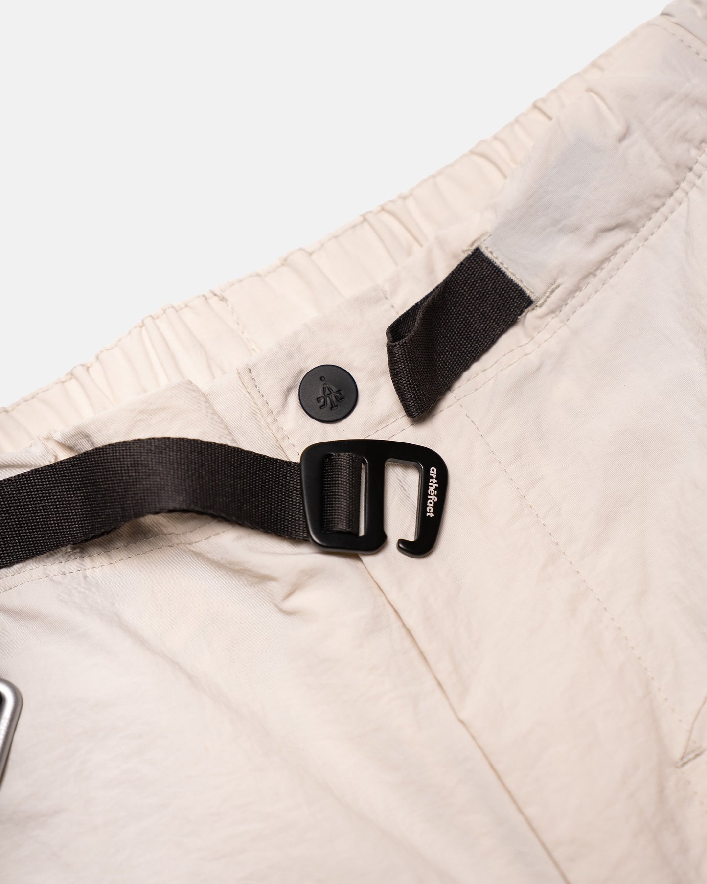 SUAI Trail Short - Off White