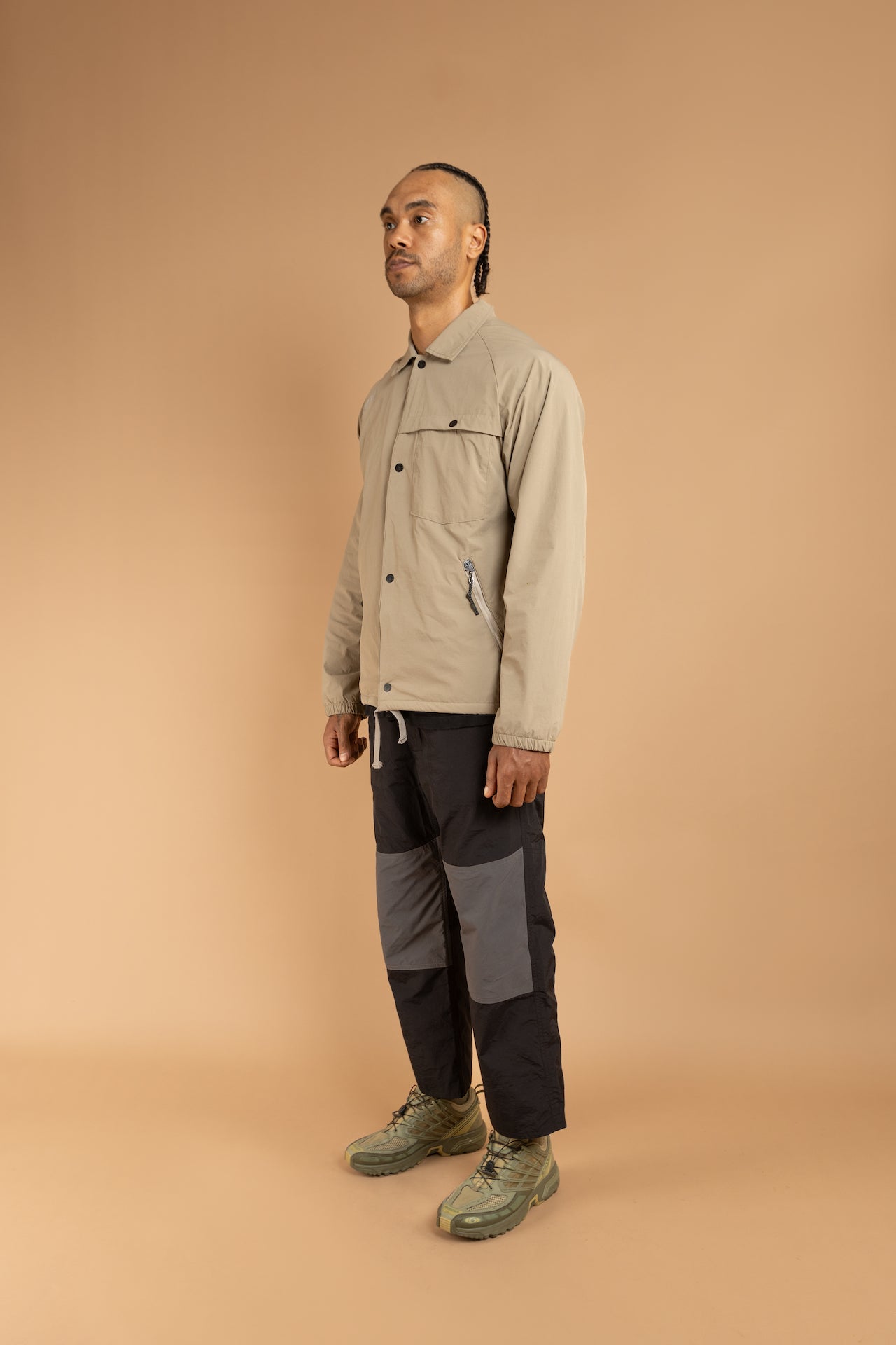 SAUBI Coach Jacket - UMBER