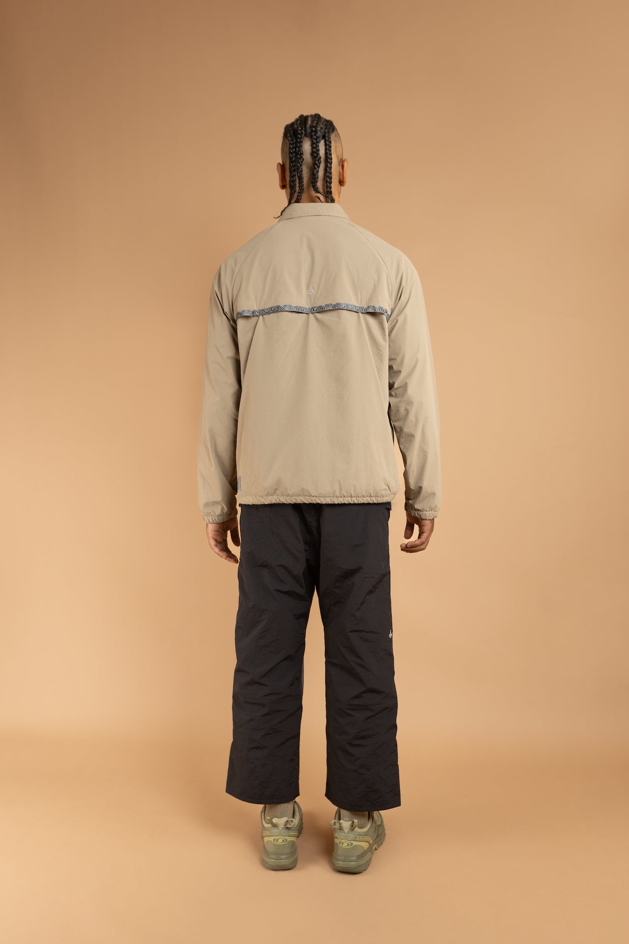 SAUBI Coach Jacket - UMBER