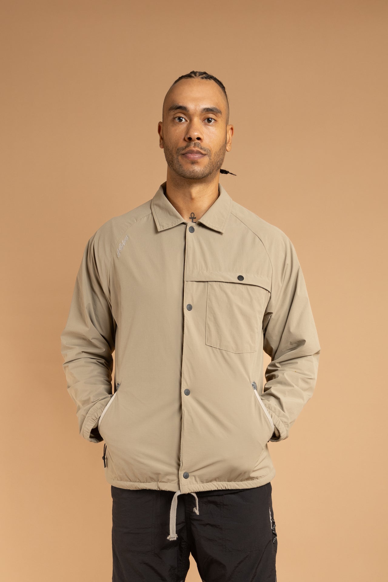 SAUBI Coach Jacket - UMBER