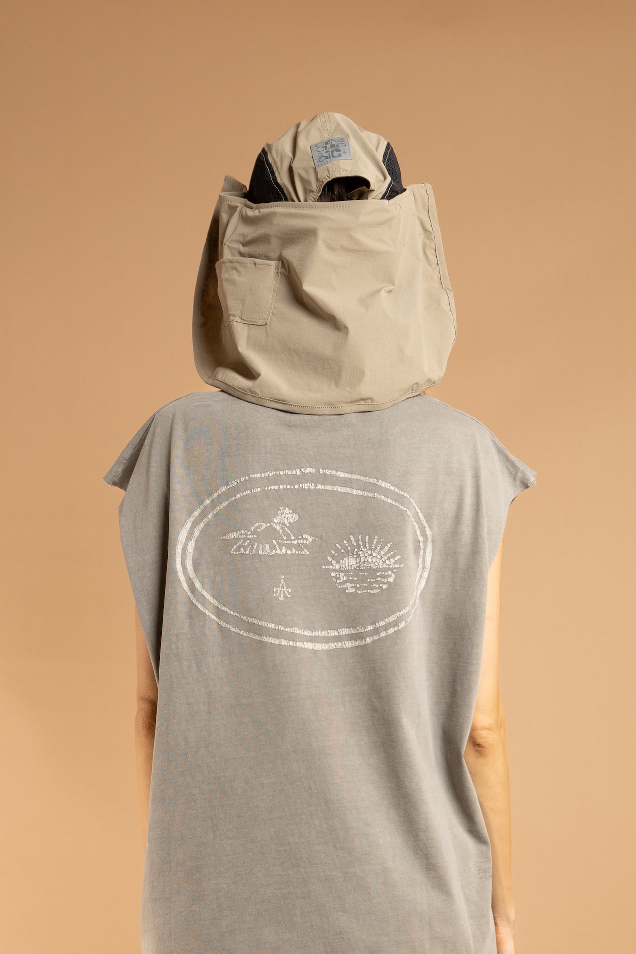 SORAKE Graphique Muscle Tee - GILI - GREY [PIGMENT DYED]