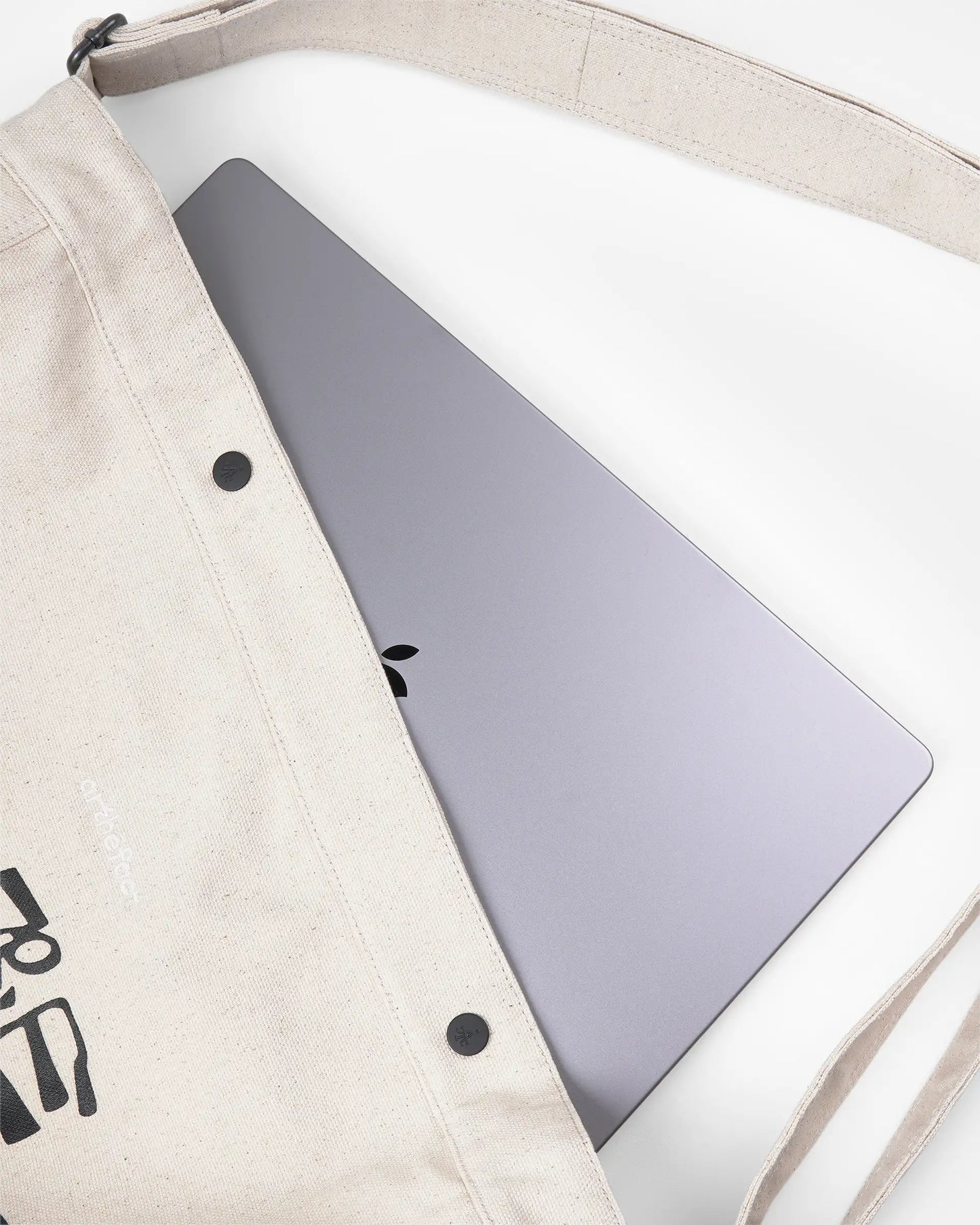 GATI Newspaper Bag - OFF WHITE
