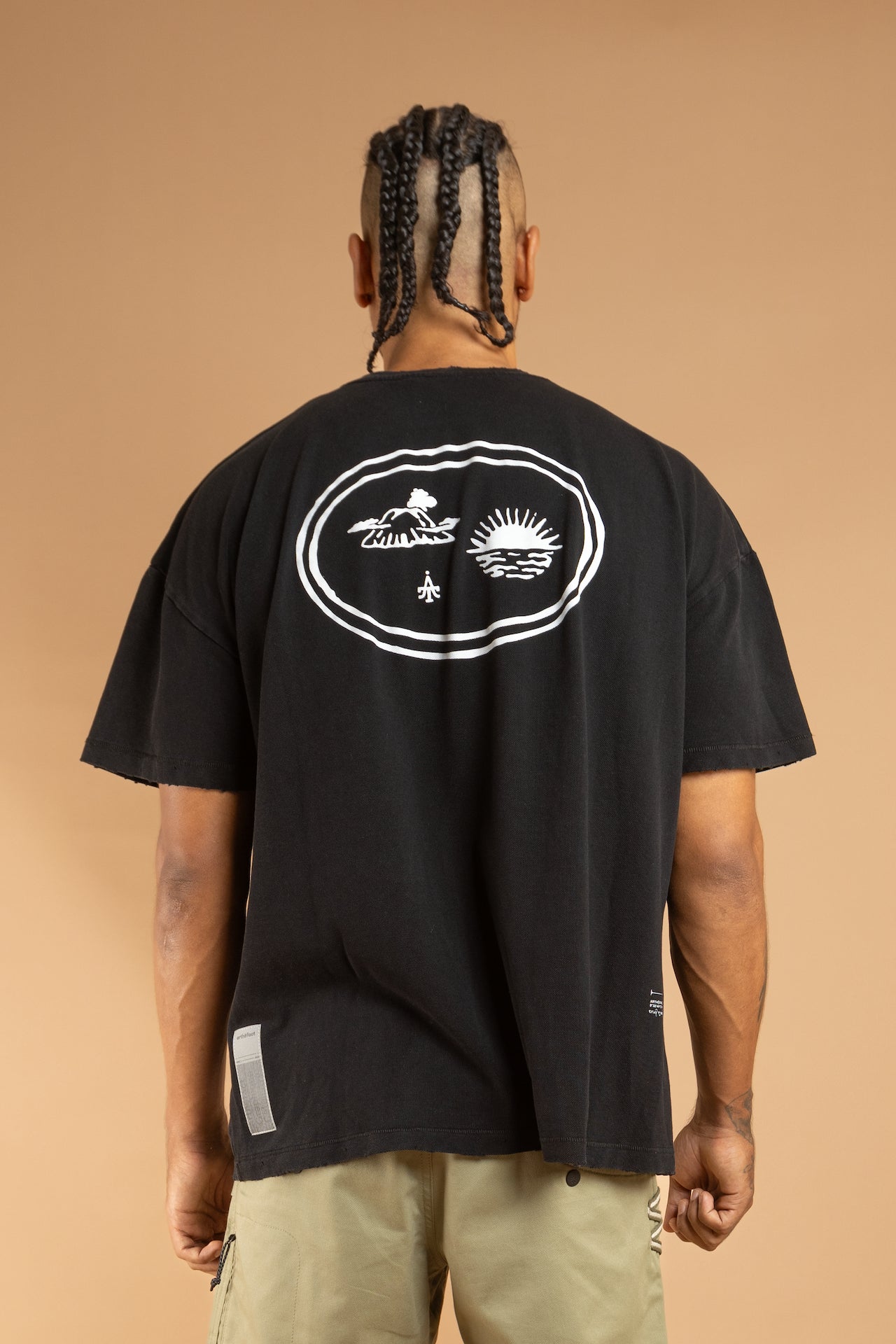 RAUNG Graphique T-Shirt - GILI - BLACK [PIGMENT DYED]