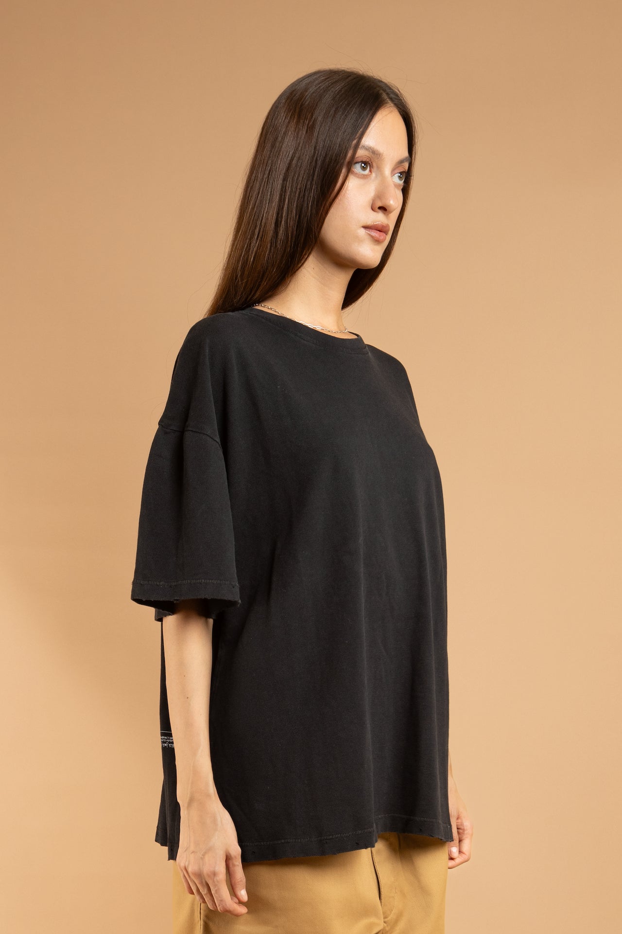 RAUNG Graphique T-Shirt - GILI - BLACK [PIGMENT DYED]