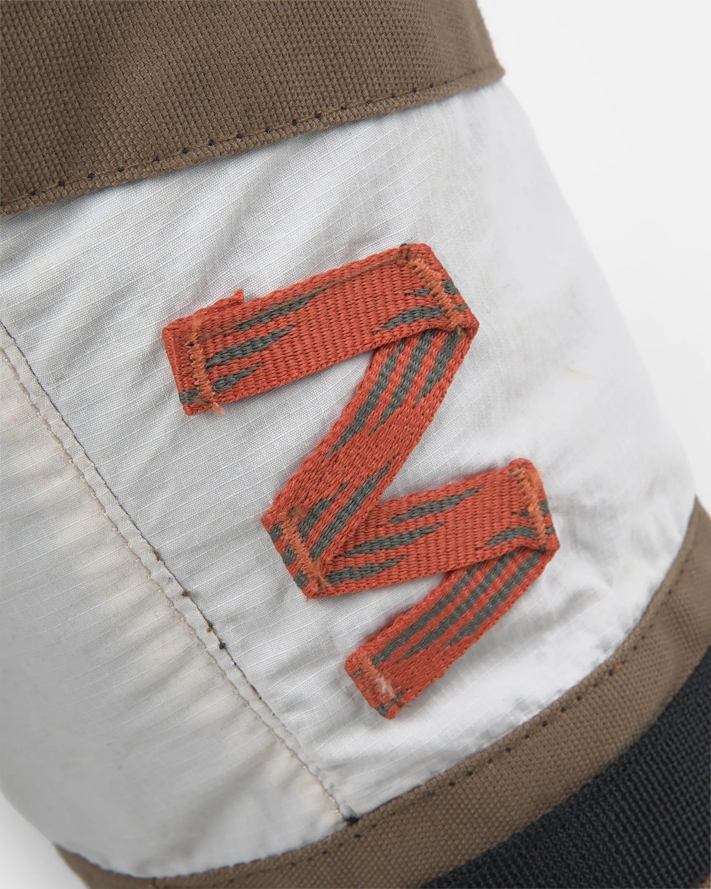 MUSI Chalk Bag - Light Brown/Off white