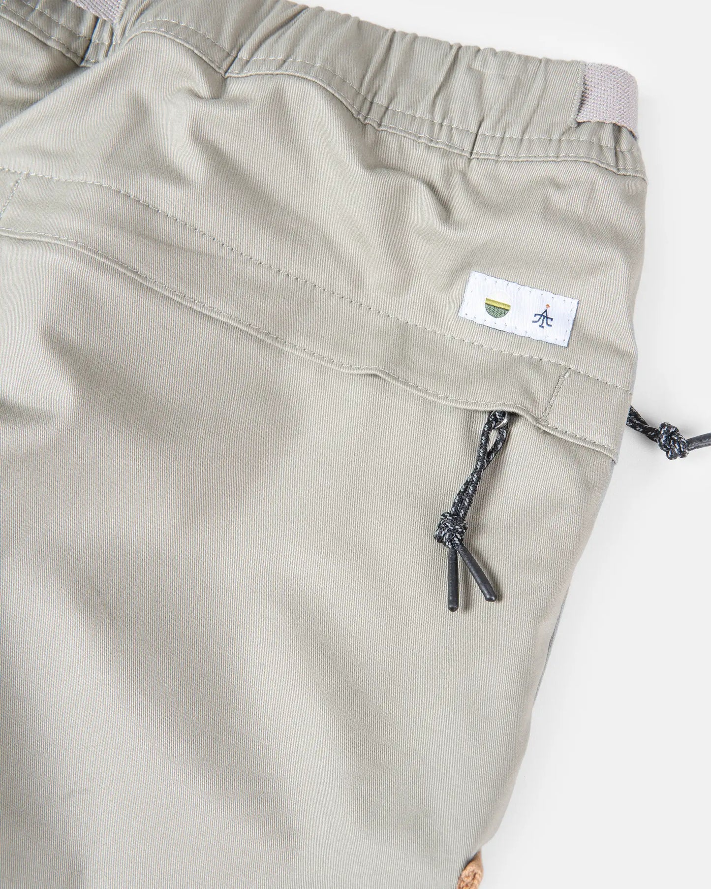 NEIRA CCC-Vol. 1 Cargo Skirt - LIGHT OLIVE [DETACHABLE]