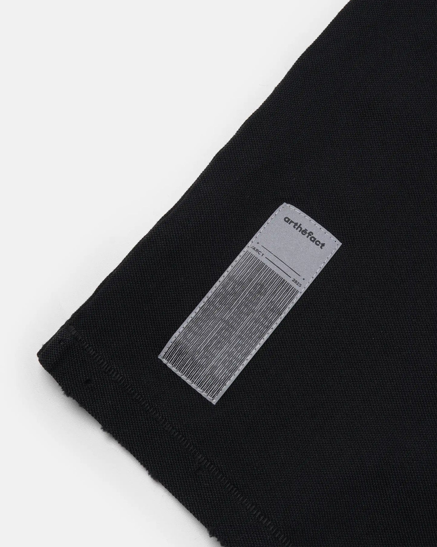 RAUNG Graphique T-Shirt - GILI - BLACK [PIGMENT DYED]