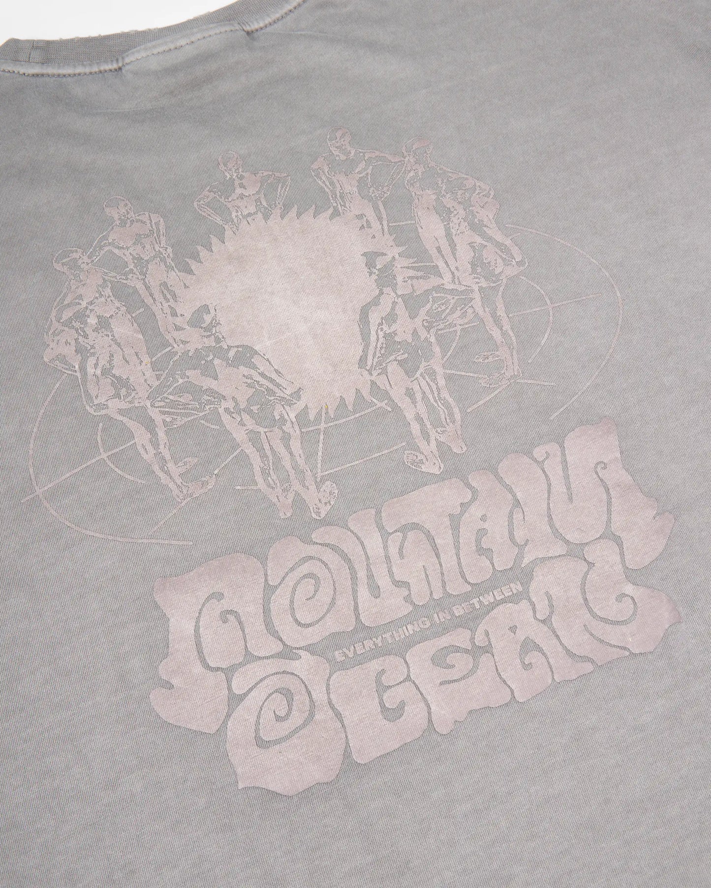 RAUNG Graphique T-Shirt - DEEPA - LIGHT GREY [PIGMENT DYED]