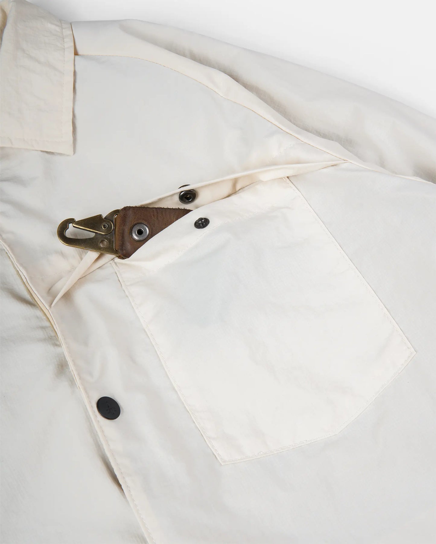 SAUBI Coach Jacket - OFF WHITE